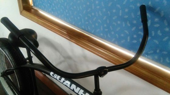 26&quot; dikke fiets met lederen zadel en aluminium frame uw ideale buitenactiviteit