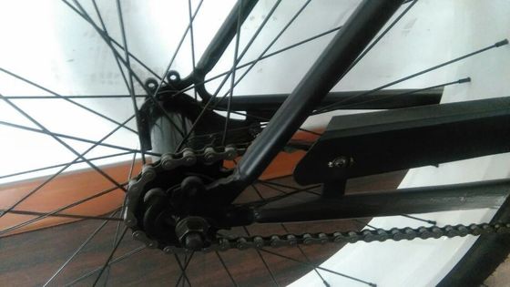 26&quot; dikke fiets met lederen zadel en aluminium frame uw ideale buitenactiviteit