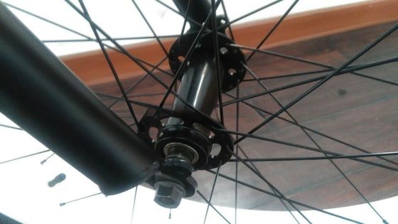 26&quot; dikke fiets met lederen zadel en aluminium frame uw ideale buitenactiviteit