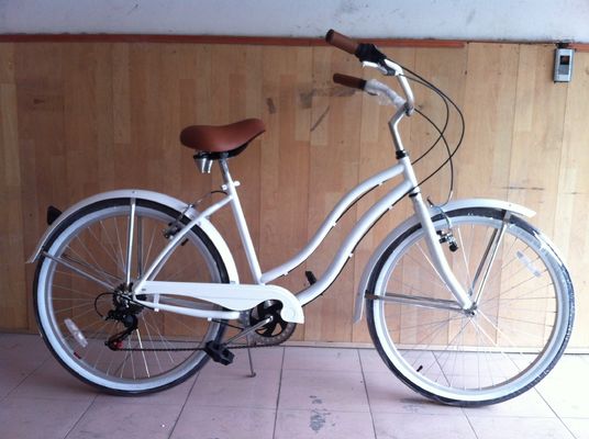 17kg 26&quot; witte band vrouwen volwassen 7 snelheden Shimano Lady City CE USA Hi-Ten Steel Frame CPSC Beach Cruiser Fiets