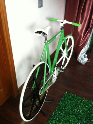 Custom kleur vaste versnelling fiets met aluminium legering frame en magnesium legering Teny Wheel