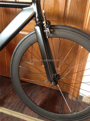 700c Zwarte Aluminium Frame Fixie Bike met Double V Brake Fixed Gear Man Track Bike
