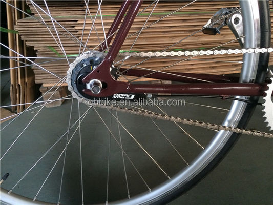Retro fixe versnelling fiets fiets met voorste drager Innerlijke 3 snelheid wegfiets te bestellen