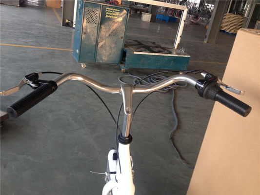 Achterste drager staal frame 26 inch Nexus 3 Speed Dames City Bike voor het woon-werkverkeer in de stad