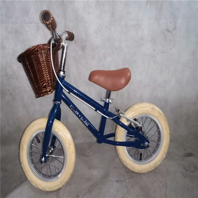 12 inch Foam Tire Kids' Balance Bike Gele Kleur Laadcapaciteit 70kg Front Wicker Basket