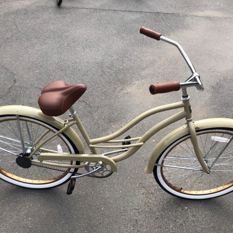 26&quot; InStock Beach Cruiser Bike met Multi Speed Matt Zwart/Pearl Wit/Beige Kleur 14KGS