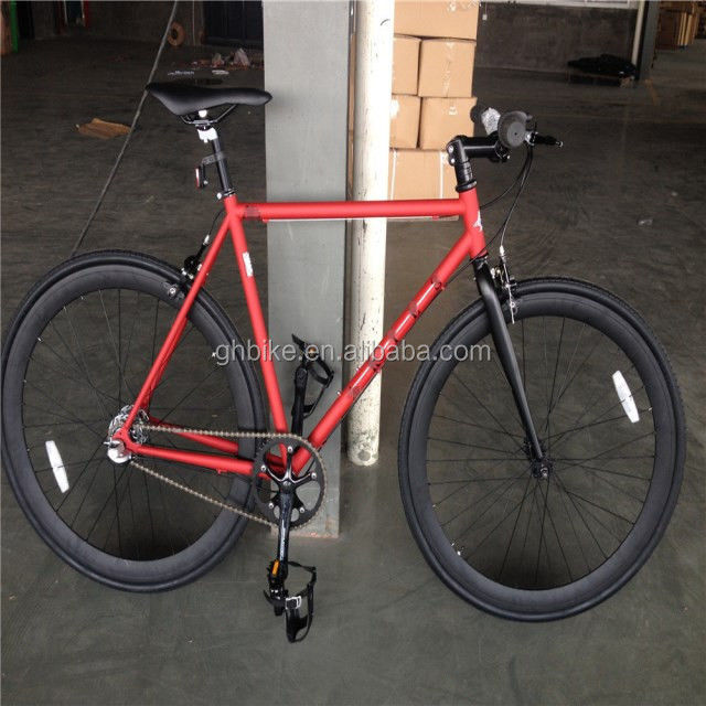 Rode kleur 3-snelheid fixe versnellingsfiets met Kenda band en Neco hoofdset op Chromoly frame
