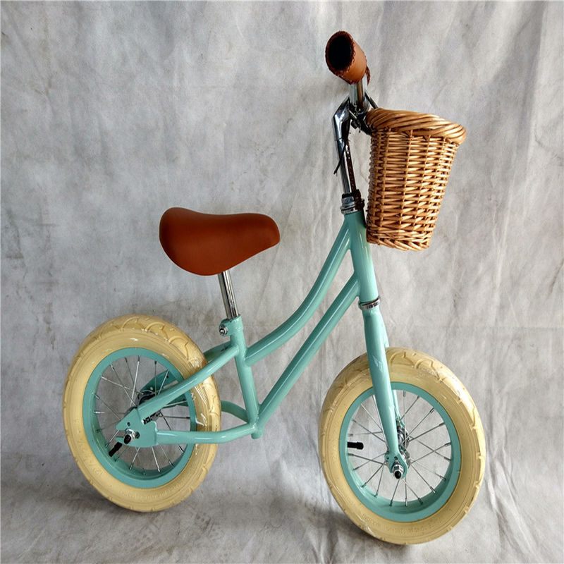 Model Kinderen Balansfiets Geen Pedal Kinderen Fiets 6,5KG Bruto Gewicht Lading Capaciteit 105kg