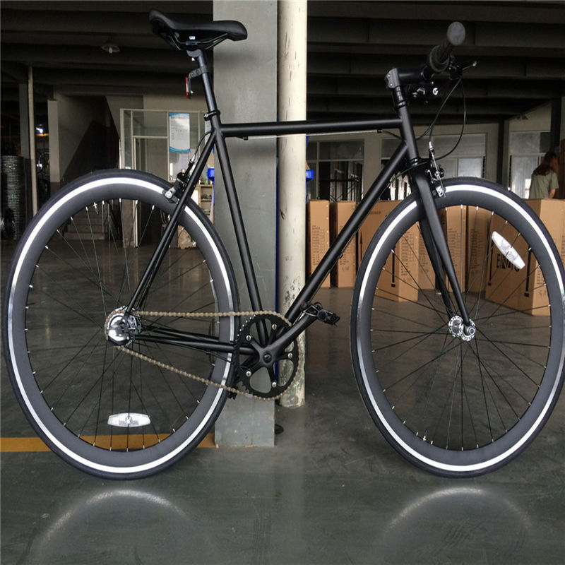 Steel Fork Nexus 3 Speed City Bike 28 Mannen Stadsfiets voor comfortabele stadsverkeer