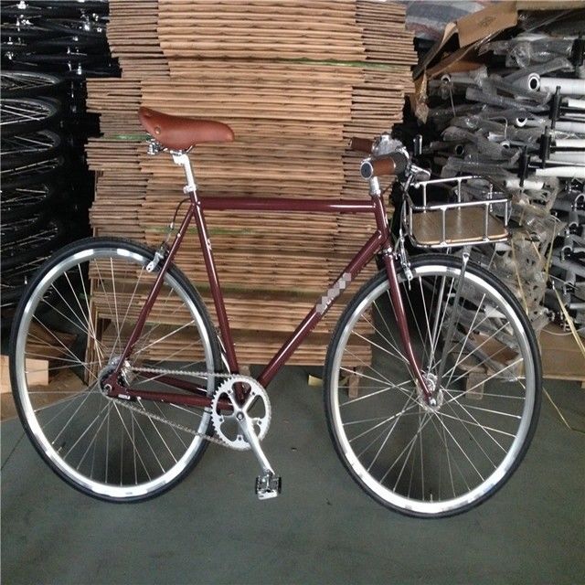 Rijd moeiteloos door de stad op deze 3-versnellings stadsfiets voor mannen met mand